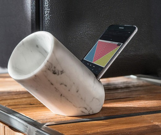 An Elegant iPhone Speaker Dock Made Out Of Cararra Marble