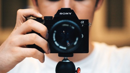Sony’s Clever Trick For Taking A Photo Without Touching The Camera