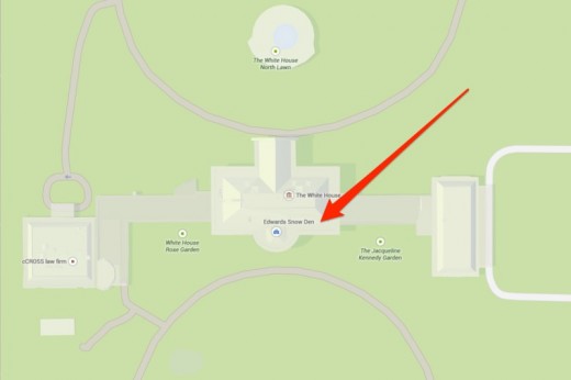Google Maps displays Edward Snowden in the White house