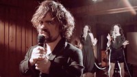Watch Peter Dinklage Sing Triumphantly About Tyrion Lannister Surviving “Game of Thrones” This Long