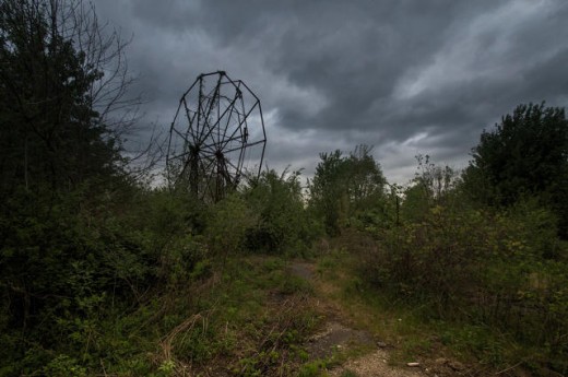 superbly Creepy pictures convey What occurs whilst you Abandon An amusement Park