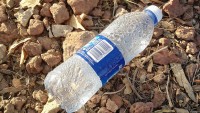 The Bottled Water trade Is fighting to maintain Plastic Bottles In national Parks