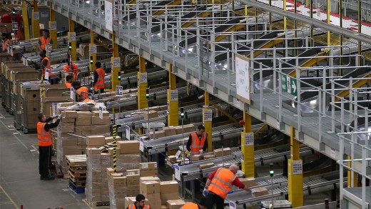 “regular Stress” At Amazon centers Making employees sick, Says U.k. Union