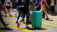 American airways Lets Passengers monitor Checked baggage In real Time