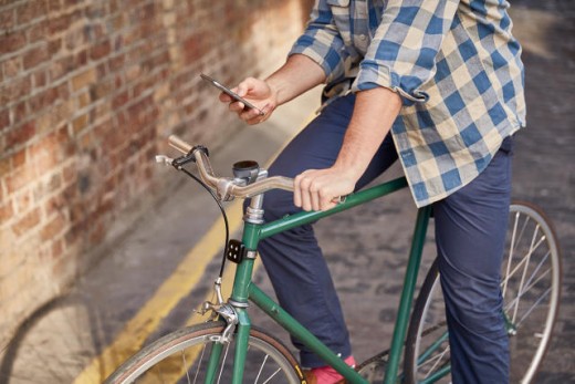 a new Navigation tool For Bikes Gently Nudges Cyclists toward Their destination