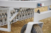 This Weed-Destroying Farm robot is going to exchange Farm workers