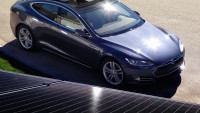 Tesla Recalls 90,000 Cars