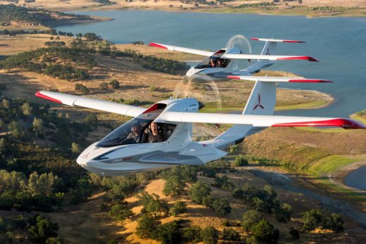 Test Flying The Icon A5, A Revolutionary New Plane For Amateur Pilots