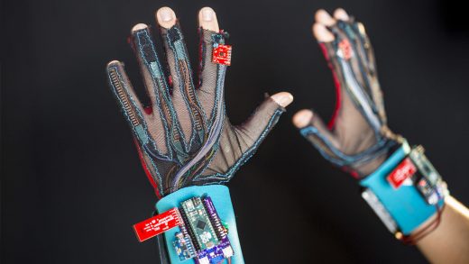 These Students Built A Glove That Translates Sign Language Into English