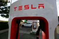 Free Supercharging won’t come standard on the Tesla Model 3