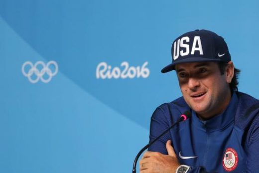 Bubba Watson Defends Justin Gatlin from Doping Criticism