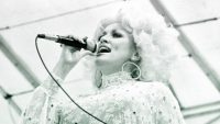 Dolly Parton: “Always Keep Something Just For Yourself”