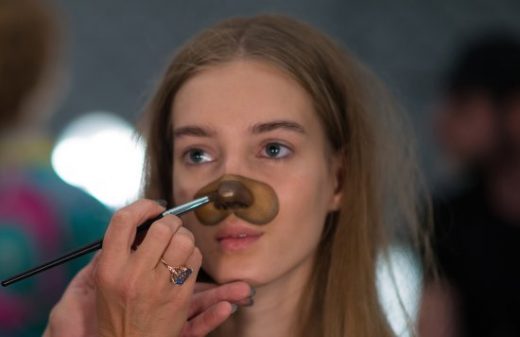 This Fashion Show Featured Snapchat Filter-Inspired Makeup on the Runway