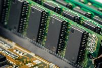 Terahertz radiation could speed up computer memory by 1000 times