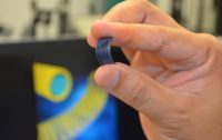 New battery tech lasts for days, charges in seconds