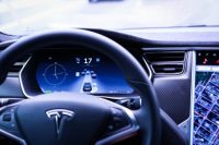 Tesla’s upgraded Autopilot will start rolling out mid-December