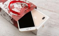 Apple Devices Dominate Holiday Giving