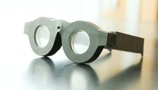 Electronic glasses auto-focus on what you’re looking at