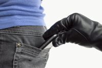 iPhone muggers turn to phishing to access the device