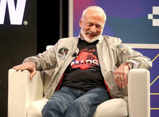 Buzz Aldrin turns to VR to explain how we can get to Mars