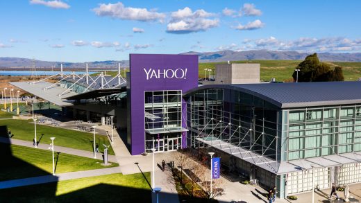 In final earnings report, Yahoo beats Wall Street with $1.3B in revenue
