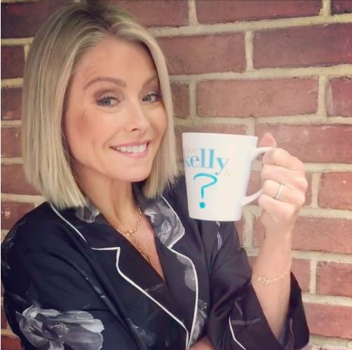 Kelly Ripa Finds NEW Co-Host in Ryan Seacrest for LIVE!