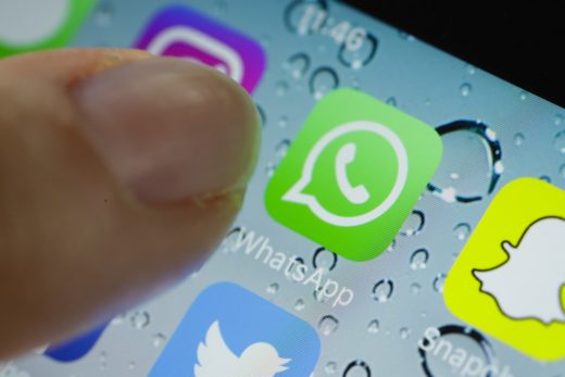 Siri now reads out your WhatsApp messages