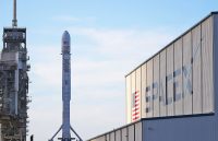SpaceX plans to deliver global satellite internet in 2019