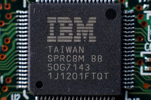 IBM squeezes 30 billion transistors into a fingernail-sized chip