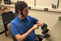 Mind-controlled bionic hand can help stroke patients move again