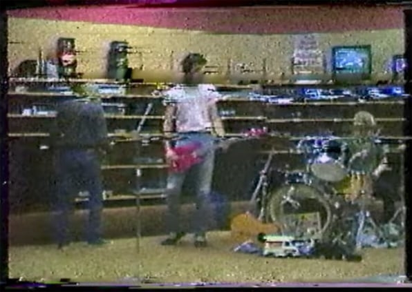 Newly Unearthed Nirvana VHS Tape Shows How They Got Creative When They Were Broke | DeviceDaily.com Newly Unearthed Nirvana VHS Tape Shows How They Got Creative When They Were Broke | DeviceDaily.com