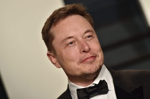 Elon Musk calls on governments to start regulating AI