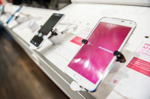 T-Mobile’s unlimited data plan loses edge after $5 price hike