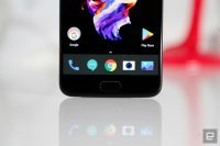 The OnePlus 5 has an update coming to fix its scary 911 reboot bug