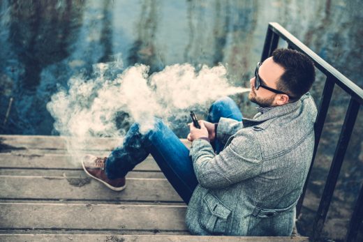 UK health body: Don’t treat vaping like smoking