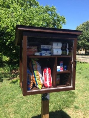 What Little Free Pantries Say About Hunger In America | DeviceDaily.com