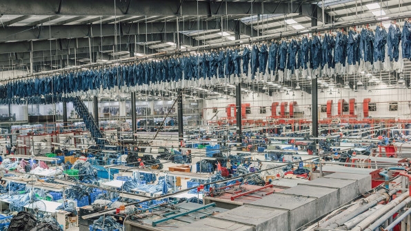 Everlane’s Quest To Make The World’s Most Sustainable Denim | DeviceDaily.com