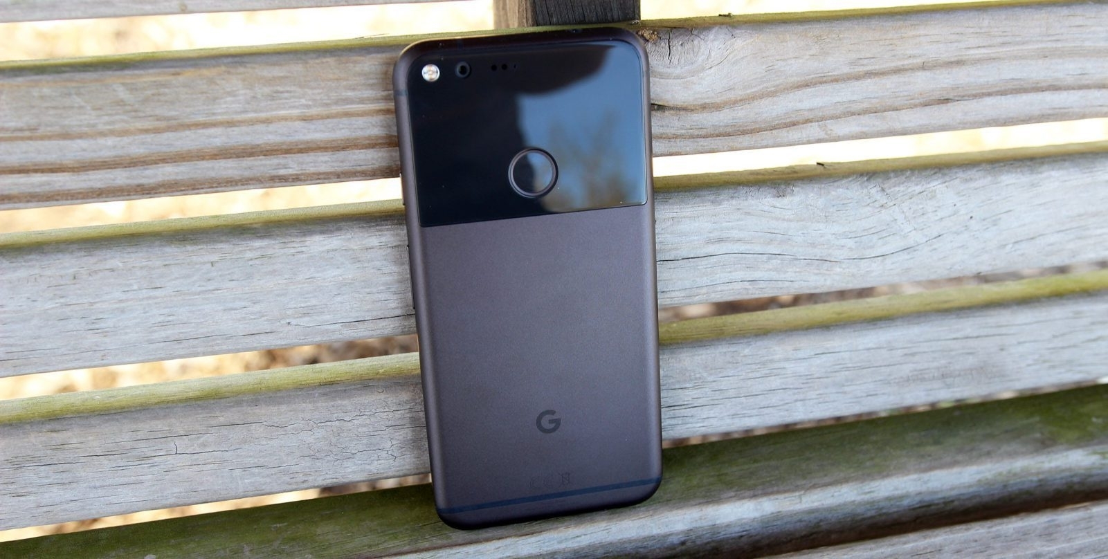 Google's Pixel 2 may also borrow HTC's squeeze controls | DeviceDaily.com