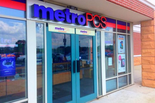 MetroPCS’ prepaid deal gives you two unlimited lines for $75