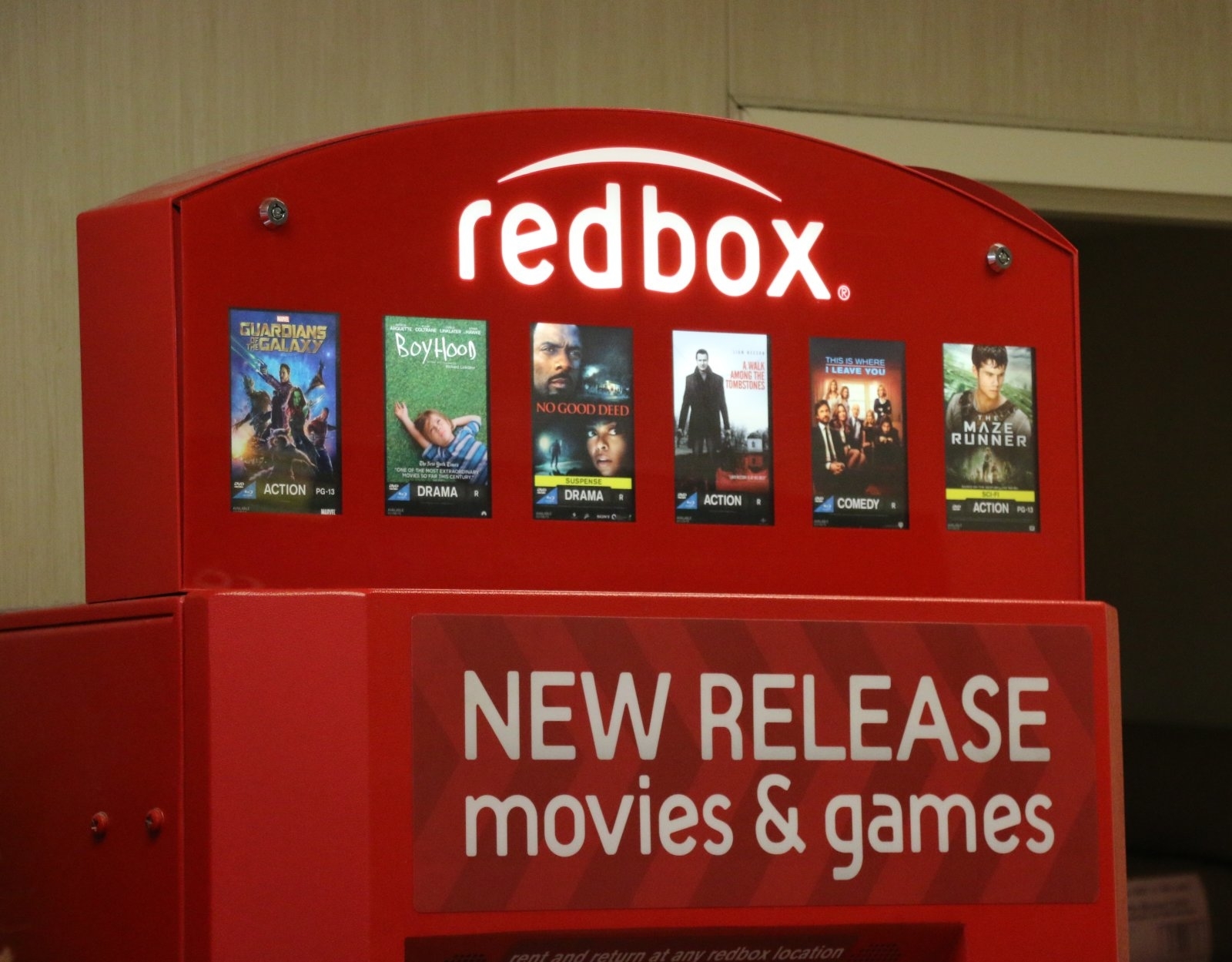 Redbox deals with Sony and Lionsgate bring discs with no delay | DeviceDaily.com