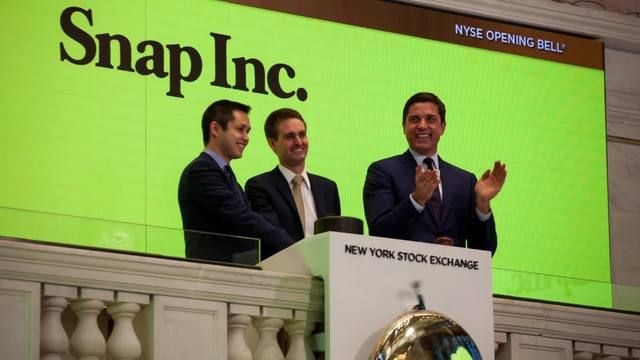 Snap's Revs Dip, But Future May Hold More Promise | DeviceDaily.com