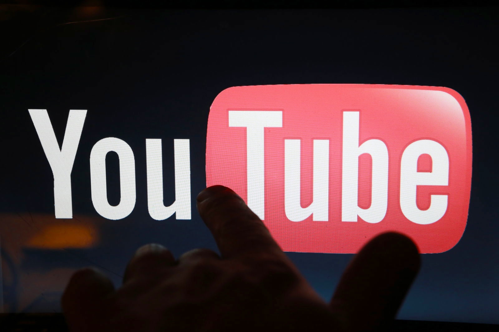 YouTube begins isolating offensive videos this week | DeviceDaily.com