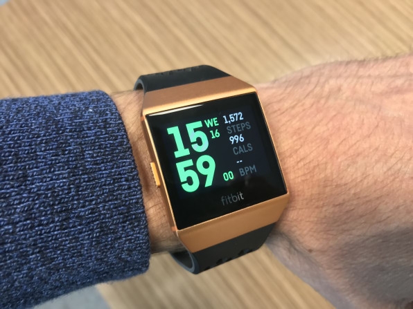 Here’s the Ionic, Fitbit’s long-awaited answer to the Apple Watch | DeviceDaily.com