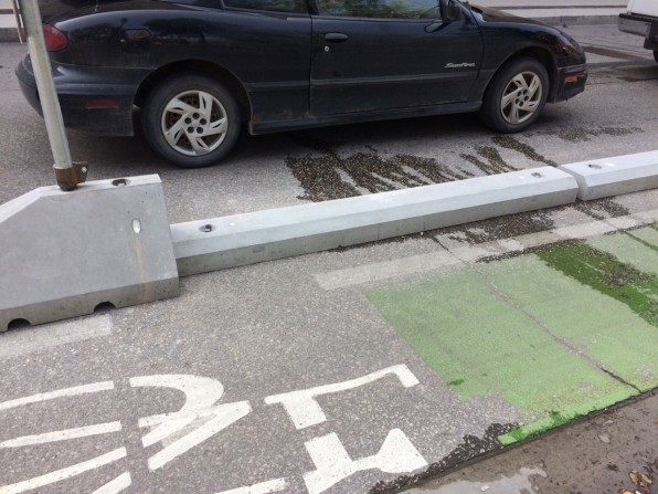 These Temporary Bike Lane Barriers Let Cities Experiment With Better Biking Infrastructure | DeviceDaily.com