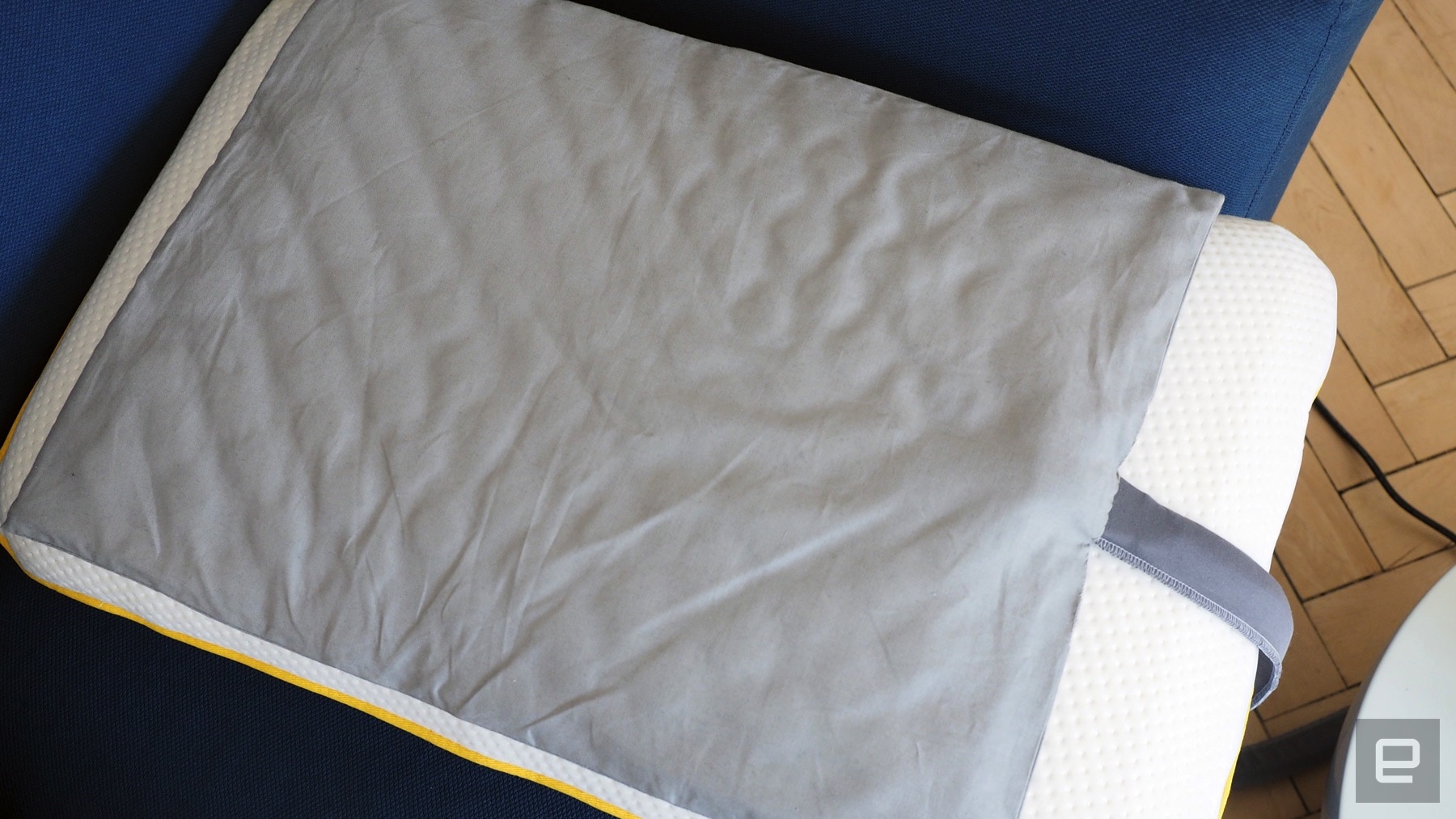 The always-cold pillow is no longer a fever dream | DeviceDaily.com