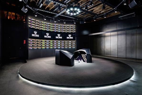 Nike Unveils Live Design That Creates A Custom Pair Of Sneakers In 90 Minutes | DeviceDaily.com Nike Unveils Live Design That Creates A Custom Pair Of Sneakers In 90 Minutes | DeviceDaily.com