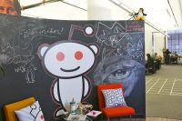 Reddit turns off access to its main source code