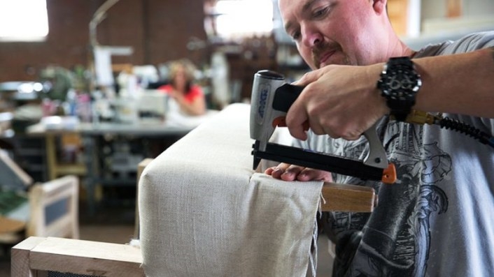 This Furniture Startup Wants You To Meet The Craftsman Who Made Your Sofa | DeviceDaily.com