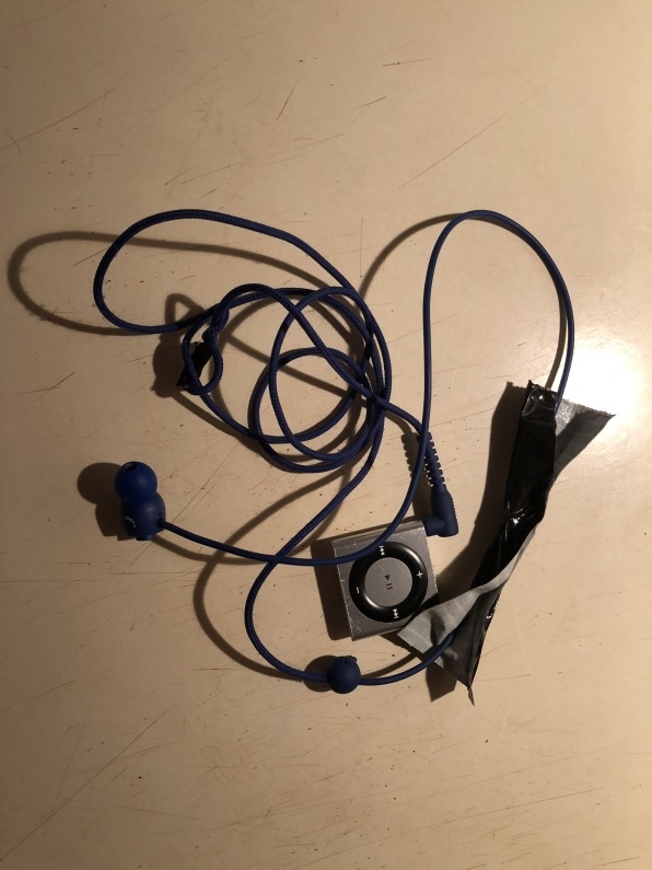 Finally, The Apple Watch Is Great For Running, Thanks To LTE And AirPods | DeviceDaily.com Finally, The Apple Watch Is Great For Running, Thanks To LTE And AirPods | DeviceDaily.com