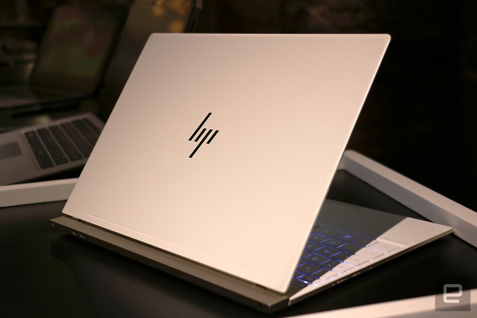 HP’s Spectre x360 13 hides your screen at a push of a button | DeviceDaily.com